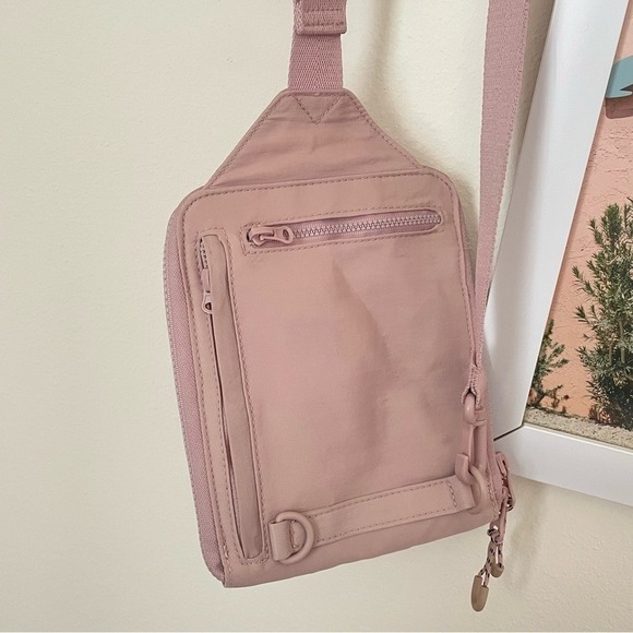 BEIS The Sport Sling in Atlas Pink Crossbody Bag - Picture 7 of 7